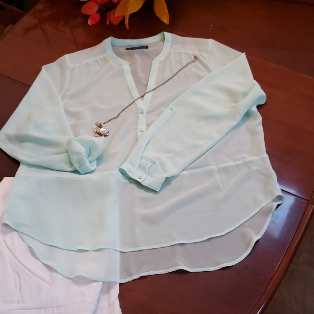 Maurices top